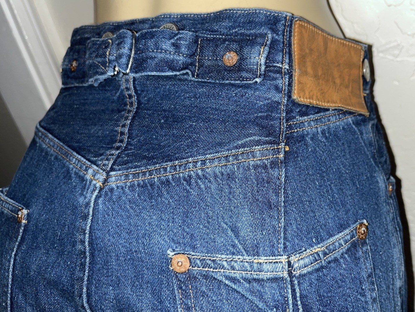 Levi’s Vintage Clothing LVC 501R 1915 Jeans Buckle Back Selvedge Barrel 30 x 25