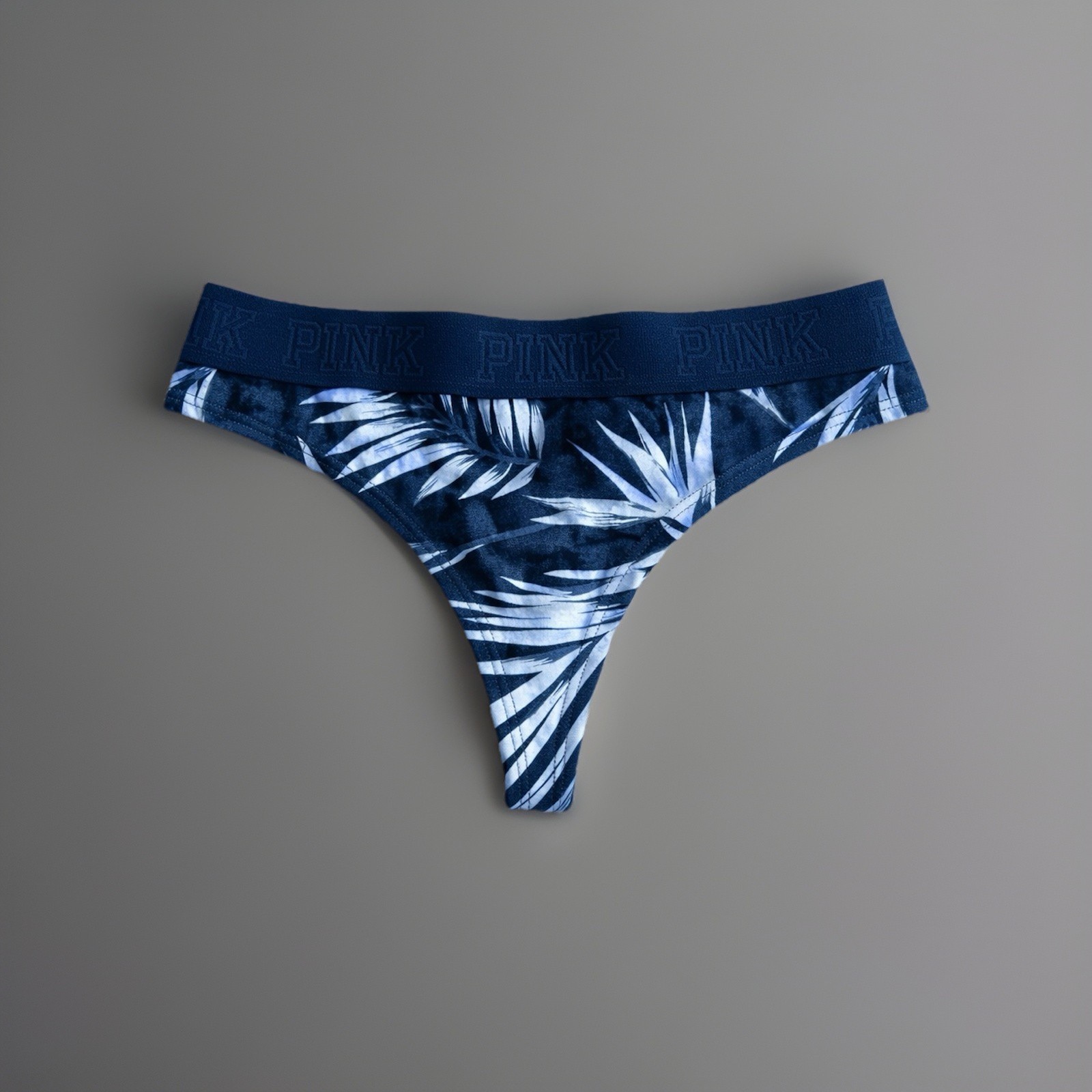 VICTORIA’S SECRET PINK EXTRA LOW RISE THONG PALM TREE SIZE SMALL