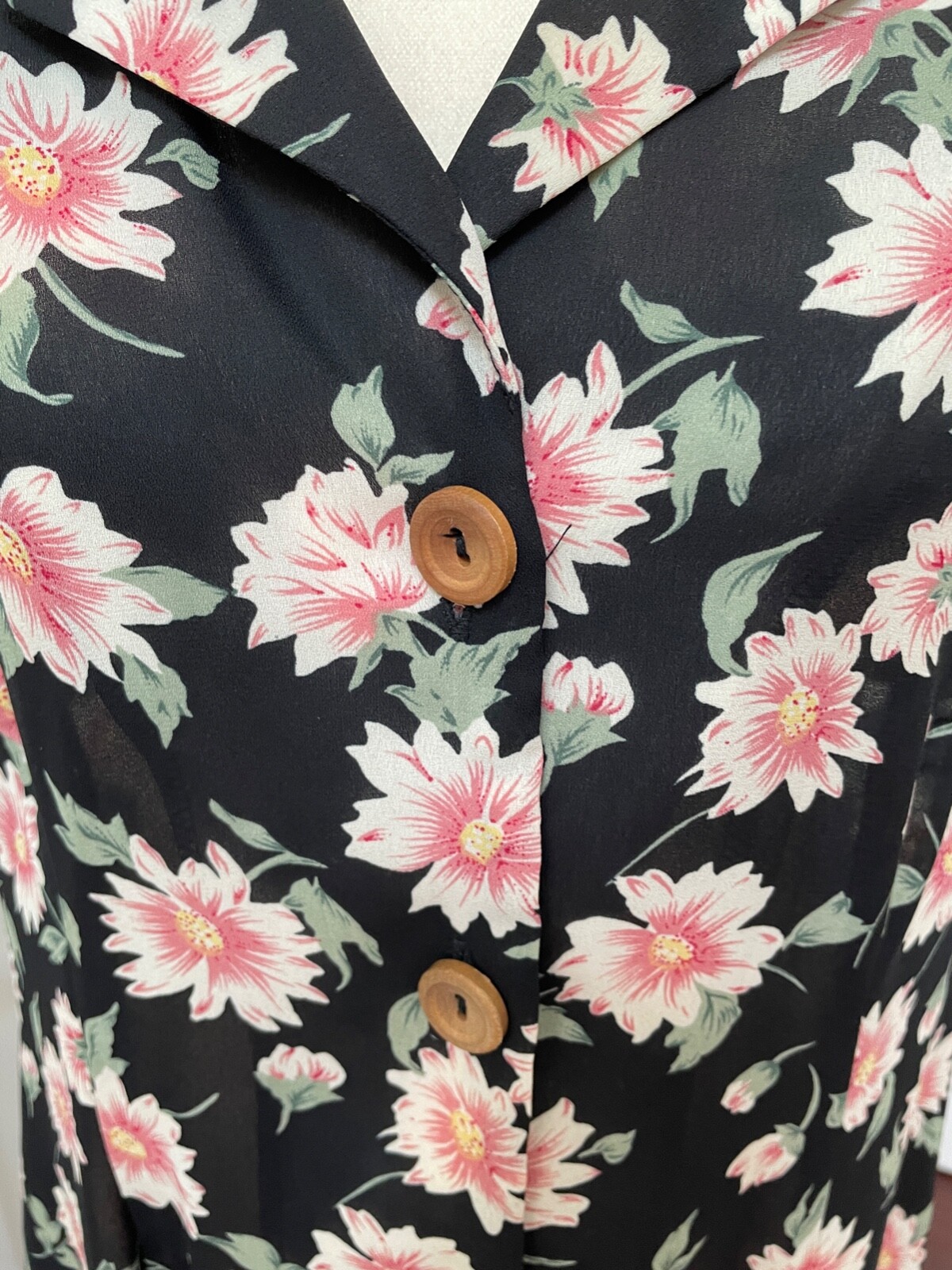 Vintage Positive Influence Floral Dress S14 Button Closure Feature Back