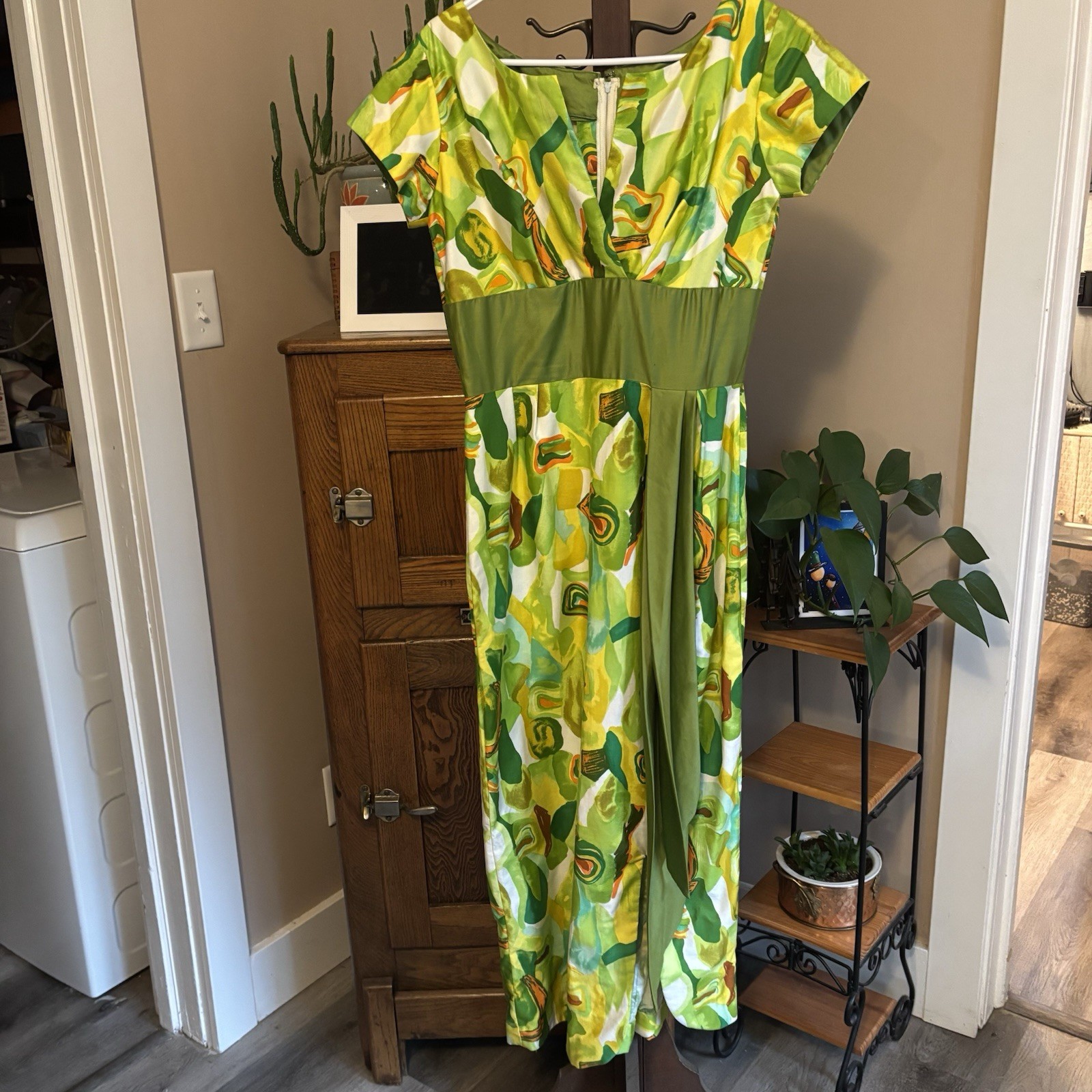 Vintage 1960s Penelope’s Honolulu Hawaiian Barkcloth Abstract Floral Dress Sz 14