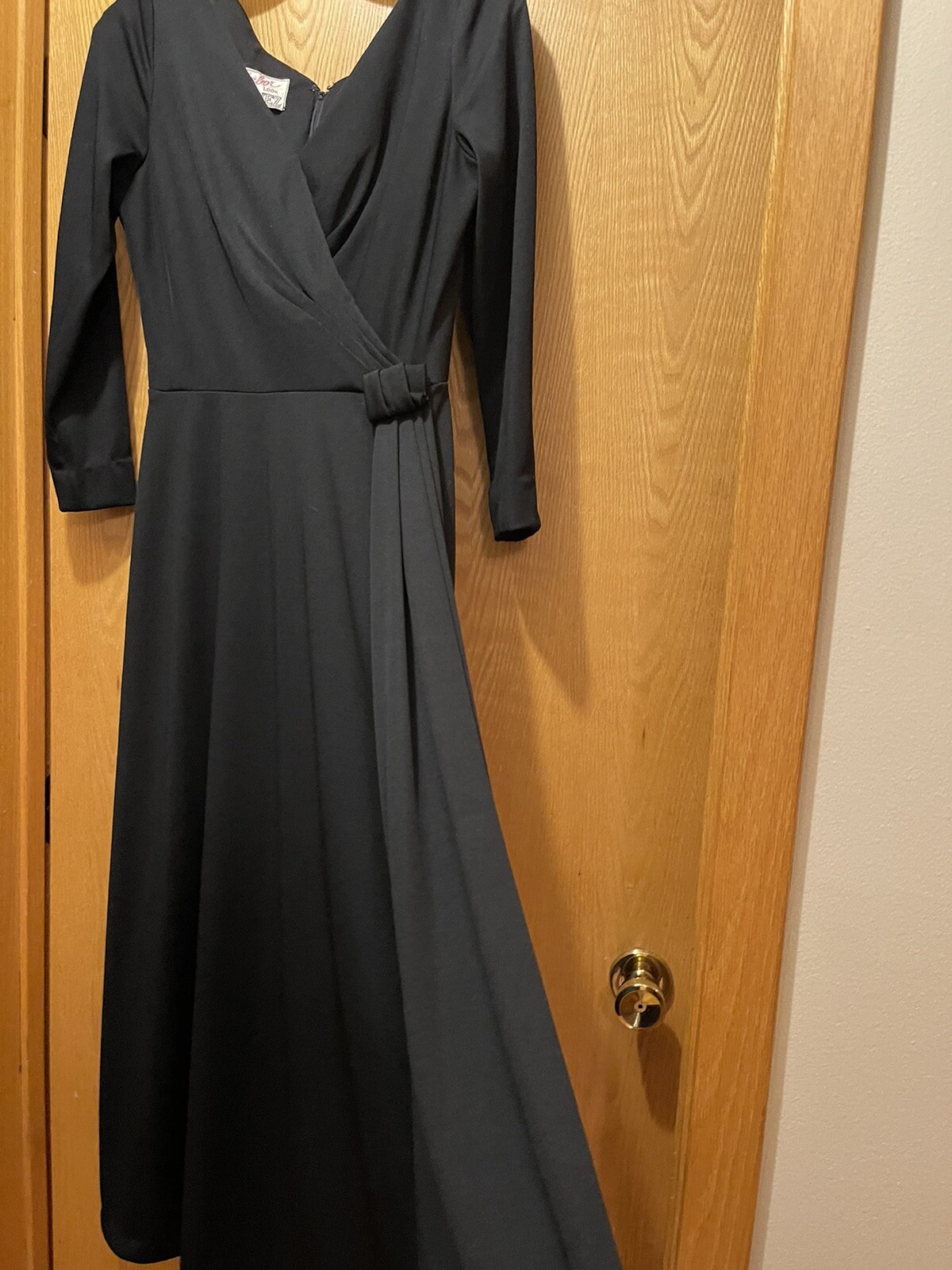 Vtg Ava Gabor by Estevez Black knit long Dress Size 8/9 V Neck Zipper Back
