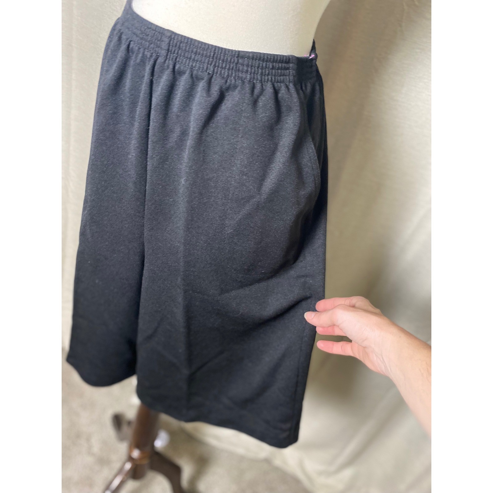 Vintage 70s Black High Waisted Culotte Shorts Elastic Waist Wide Leg Pockets