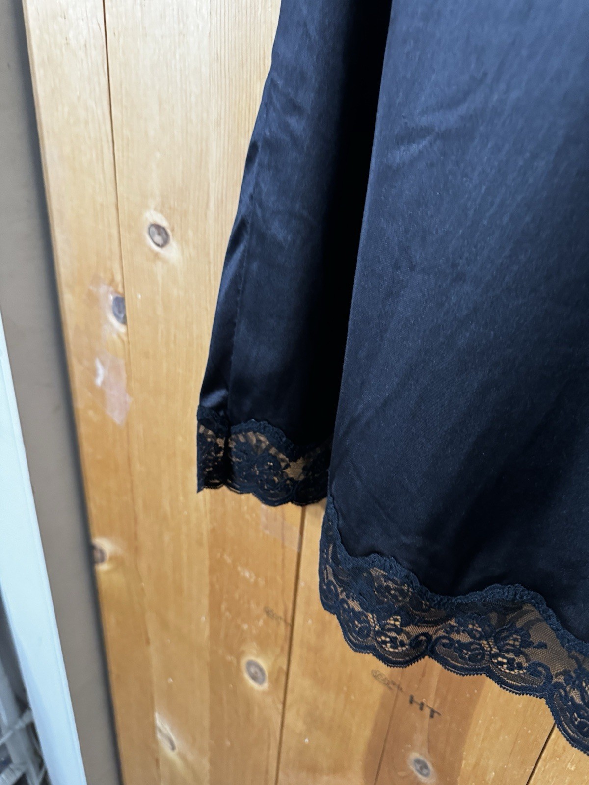 VTG 60/70s Black 1/2 Slip Vive La Difference Waist 24-32” Women’s M EUC Nylon