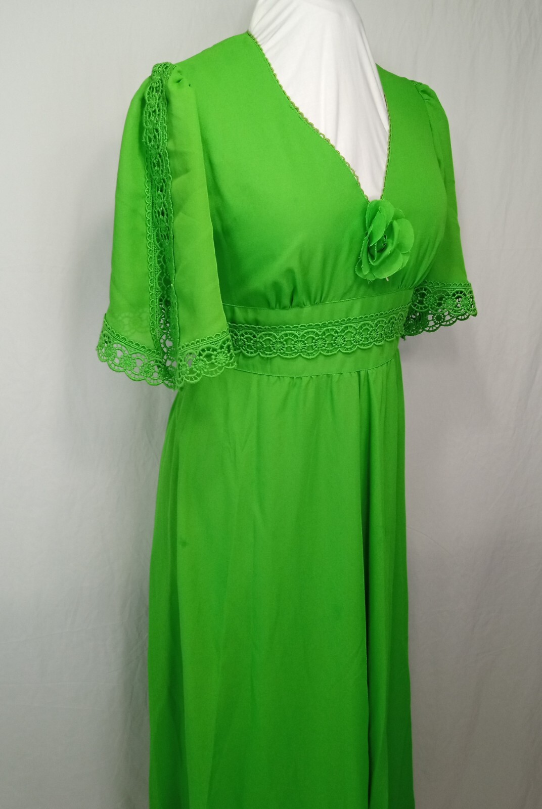 German Vintage 1970’s Women’s Green Evening Soiree Long Tall Dress 12