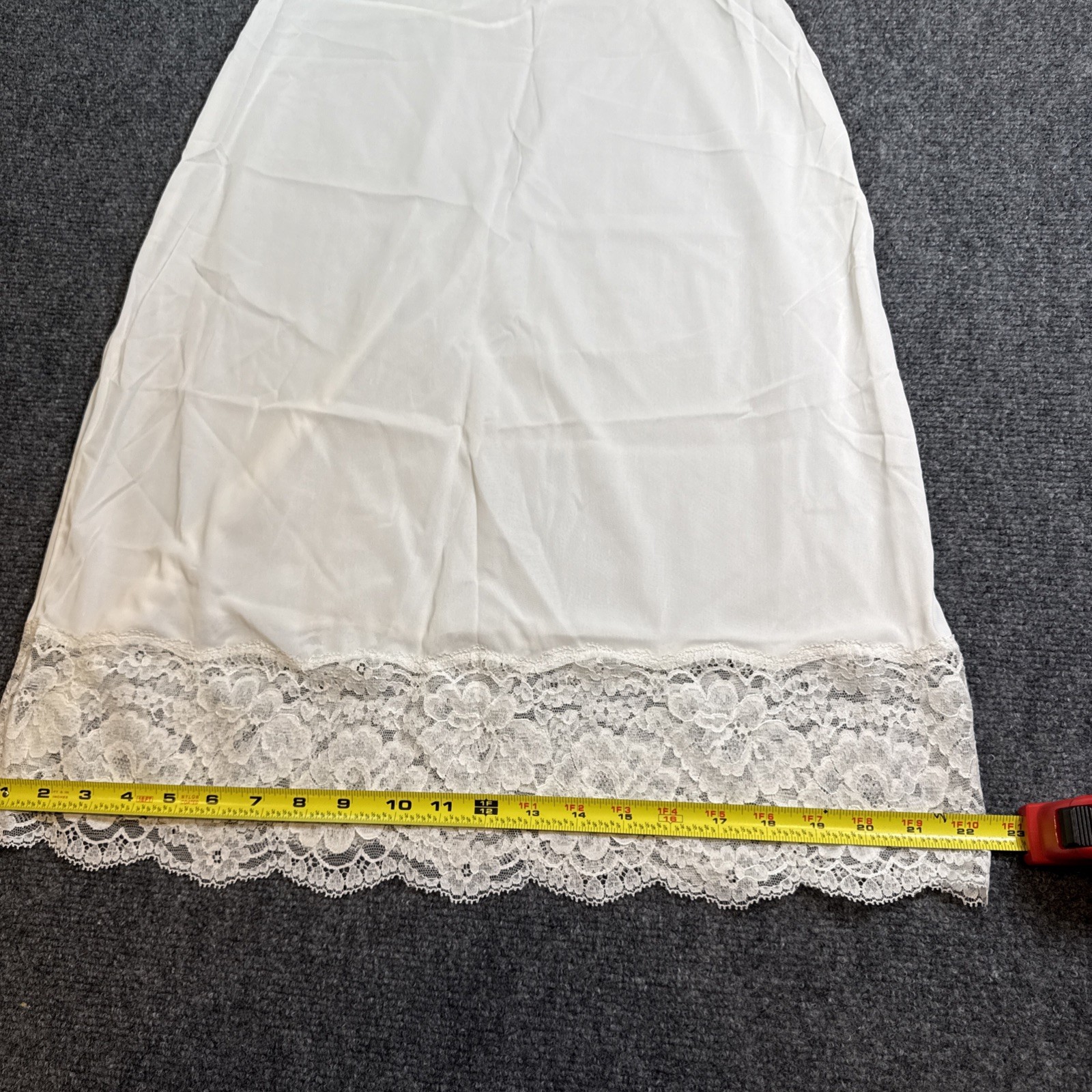 Vintage Lace Trim Pembrooke 36R 1960/70’s Mid Century Slip Coquette White Nylon