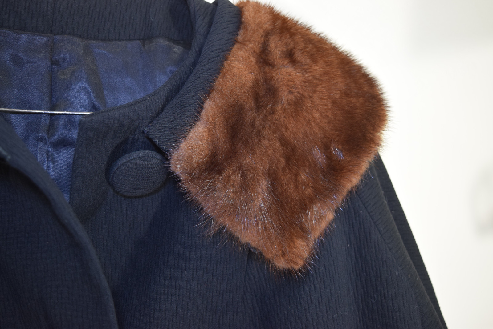 1960’s Forstmann Black Textured Wool Mink Collar Swing Coat 3/4 Sleeve WOMENS XL
