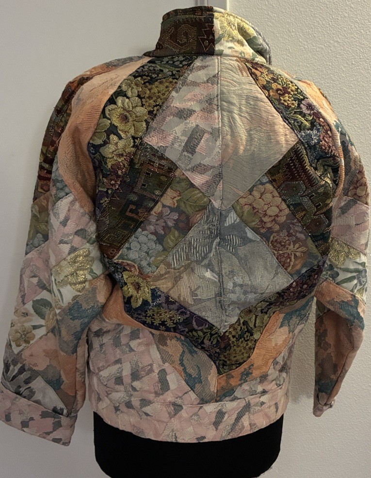 Vintage 1980 Quilted floral Patchwork coat Boho Grandma-Core M/L 48”/34” waist