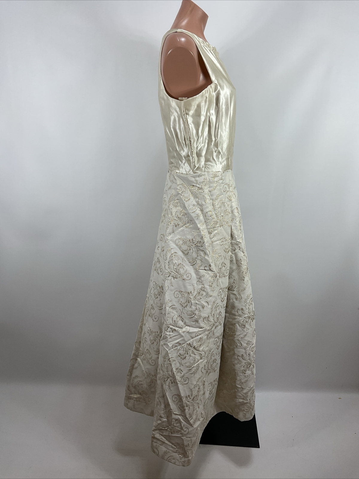 Vintage 60’s Ivory Gold Brocade Full Skirt Dress Drop Pleated Brocade Metallic L