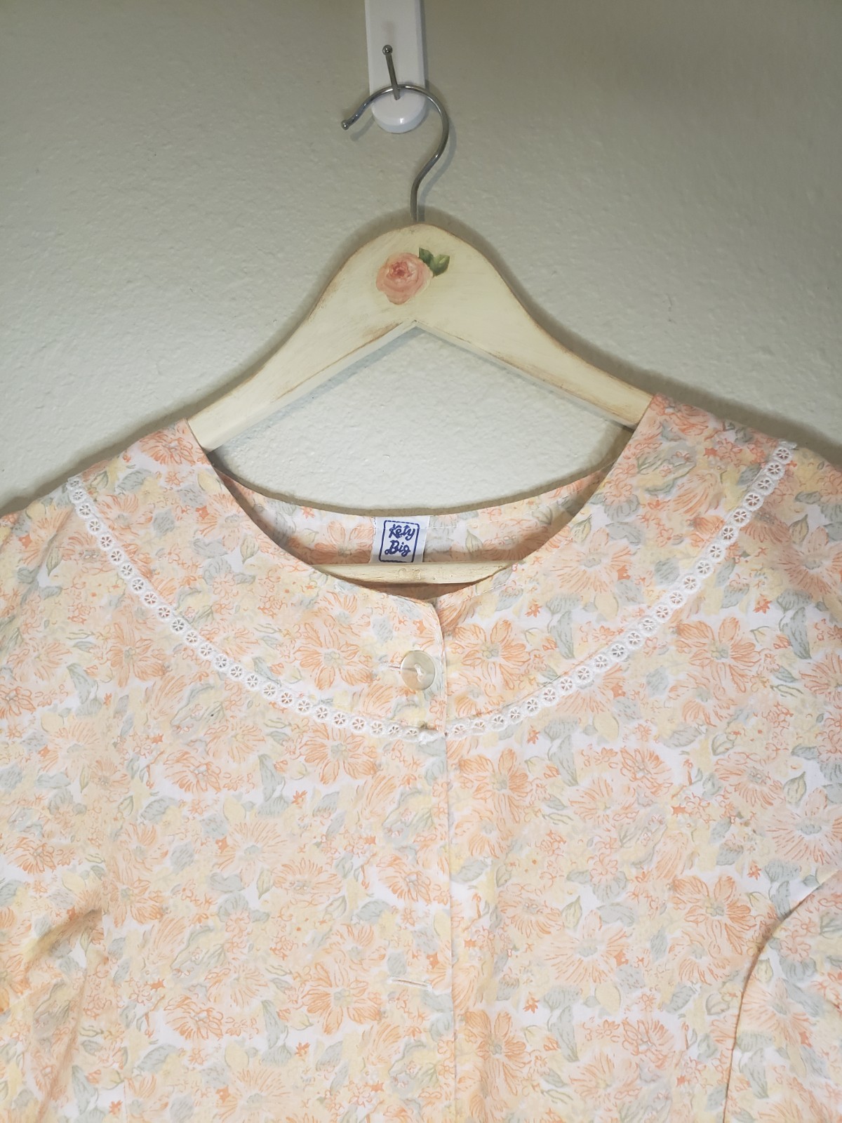 Vtg Floral Sleeveless Housecoat 60s 70s Kety Big M-L Pastel Button Front Pockets