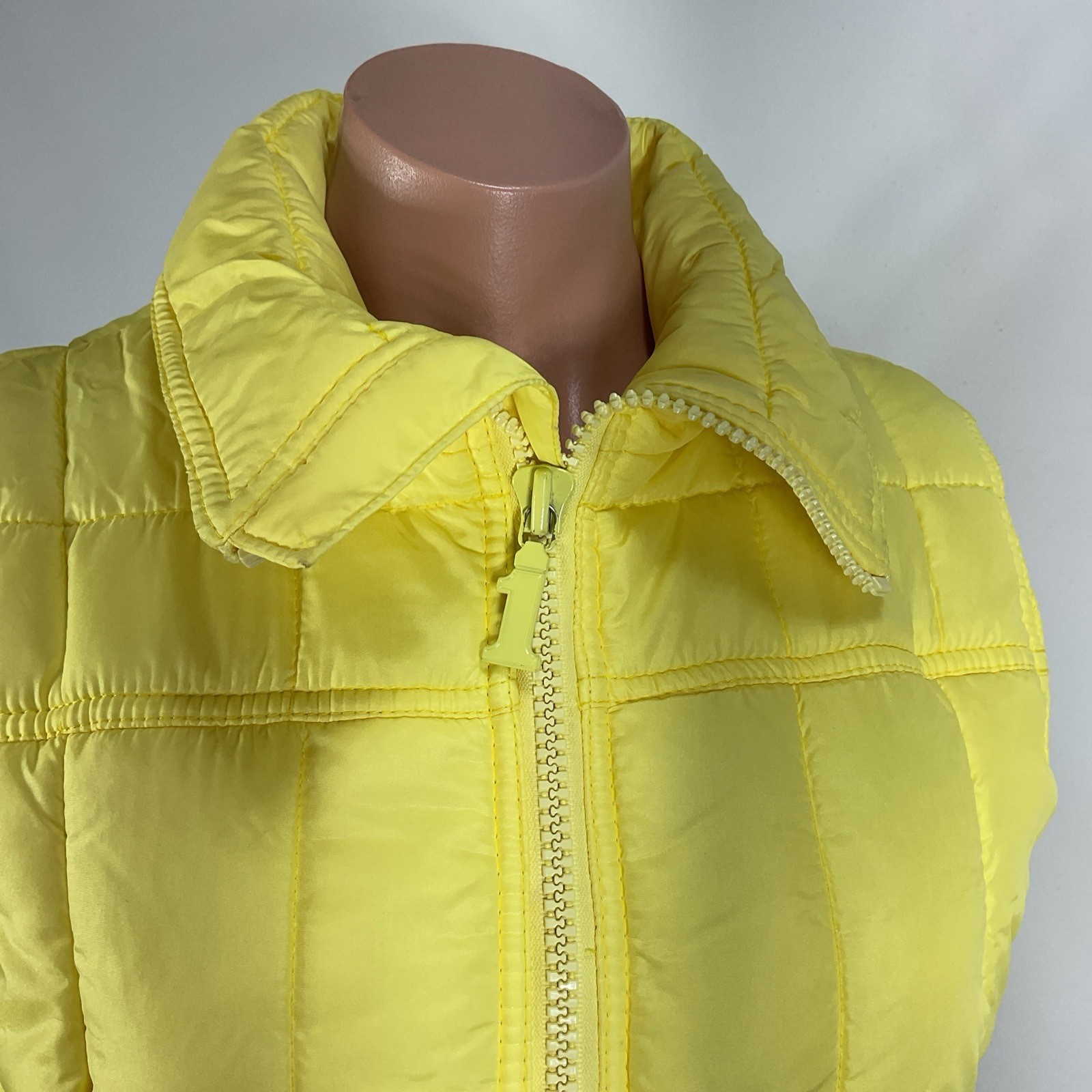 Vintage 70s Number 1 Sun Yellow Puffer Ski Snow Vest Womens M Hong Kong