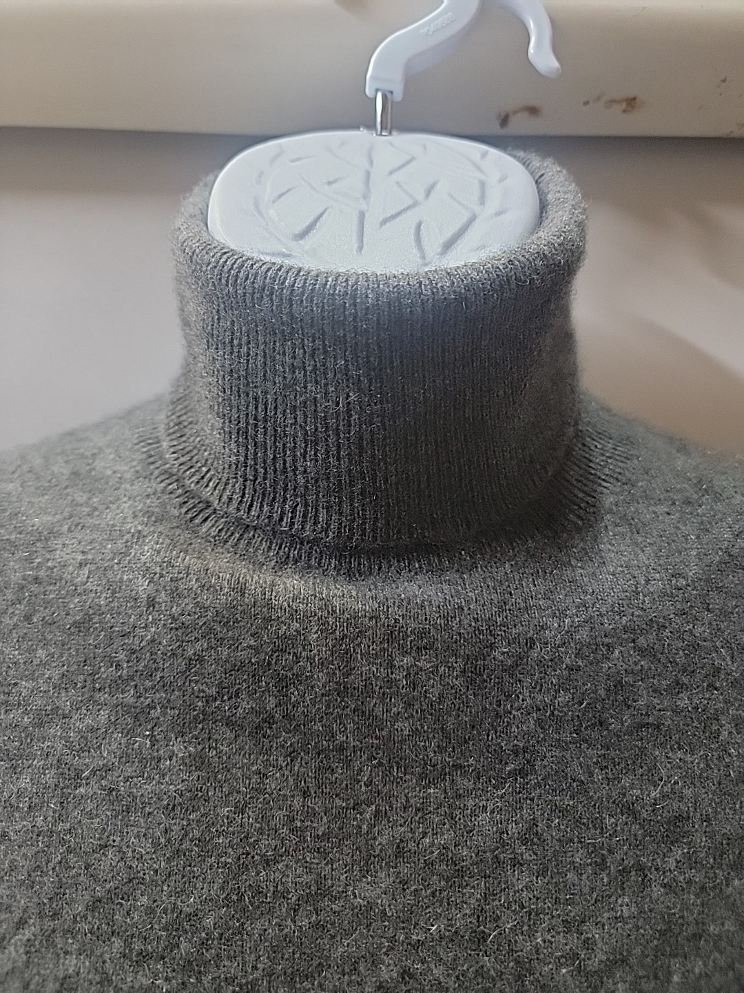 Cashmere Sutton Studios Large Turtle Neck Sweater Made In New Zealand
