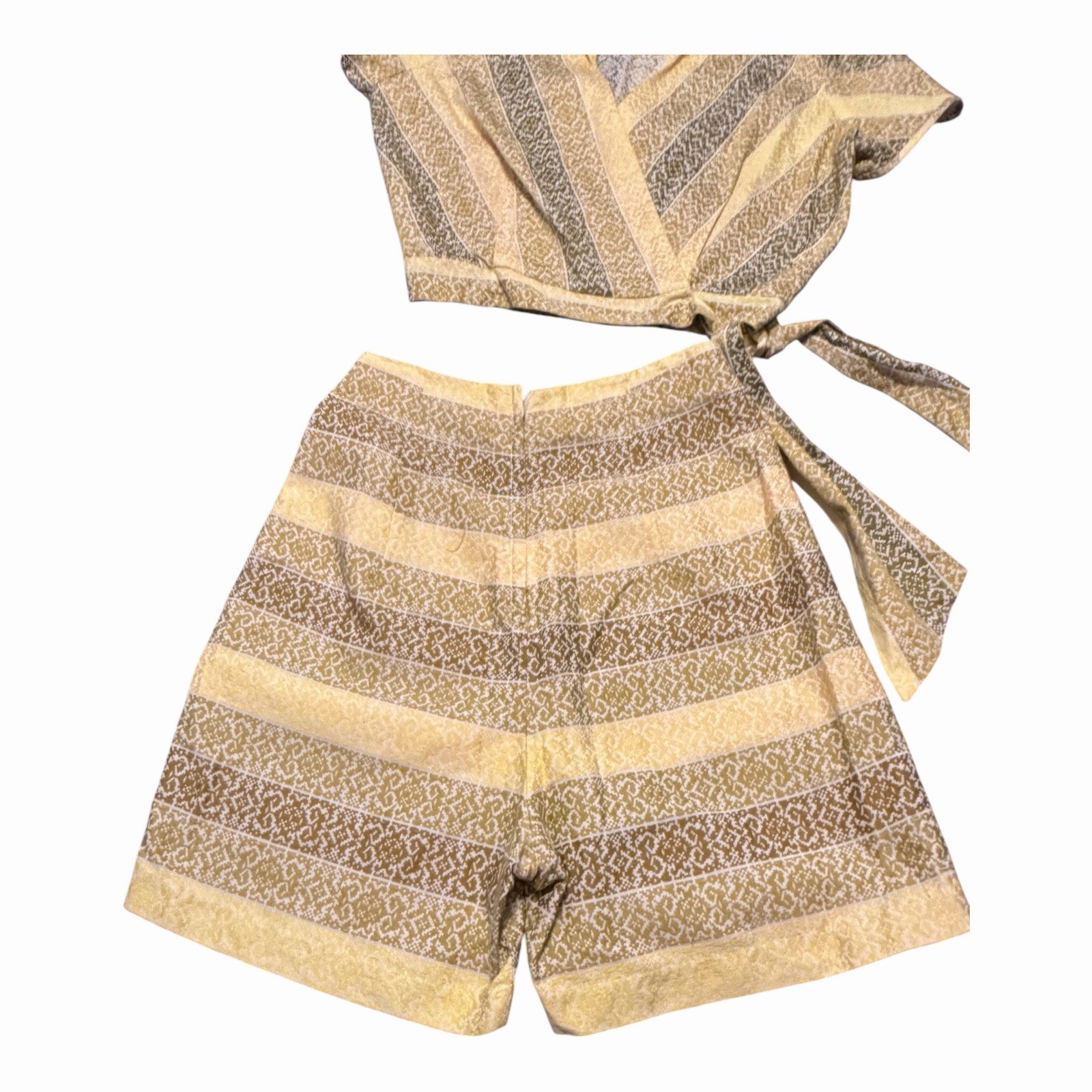 Vintage Charm Of Hollywood Shorts And Top Set