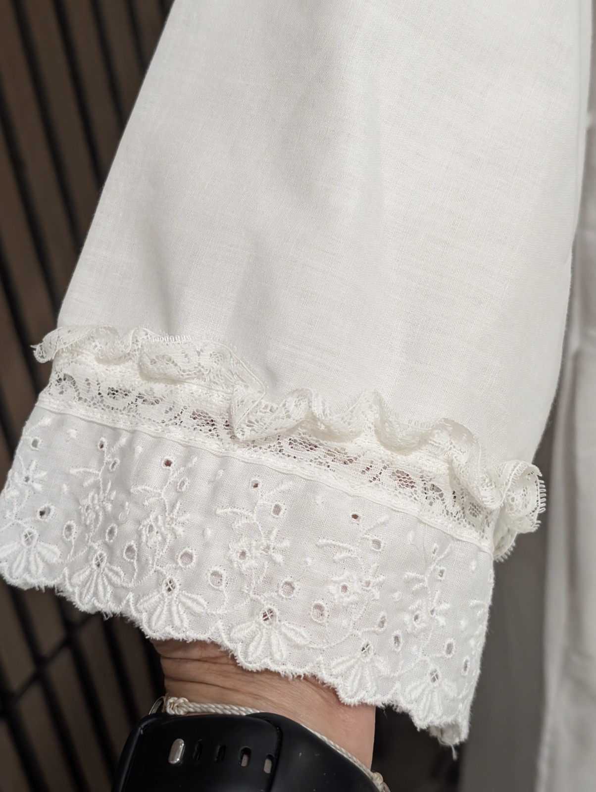 Vintage Christian Dior Eyelet Lace Trim White Robe Rare Sz S