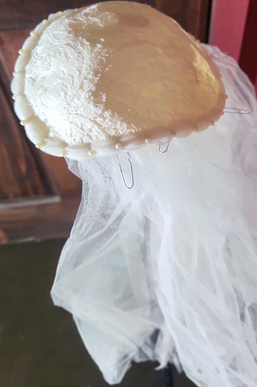 VTG 1950s Cahill Beverly Hills Dress & Veil Set