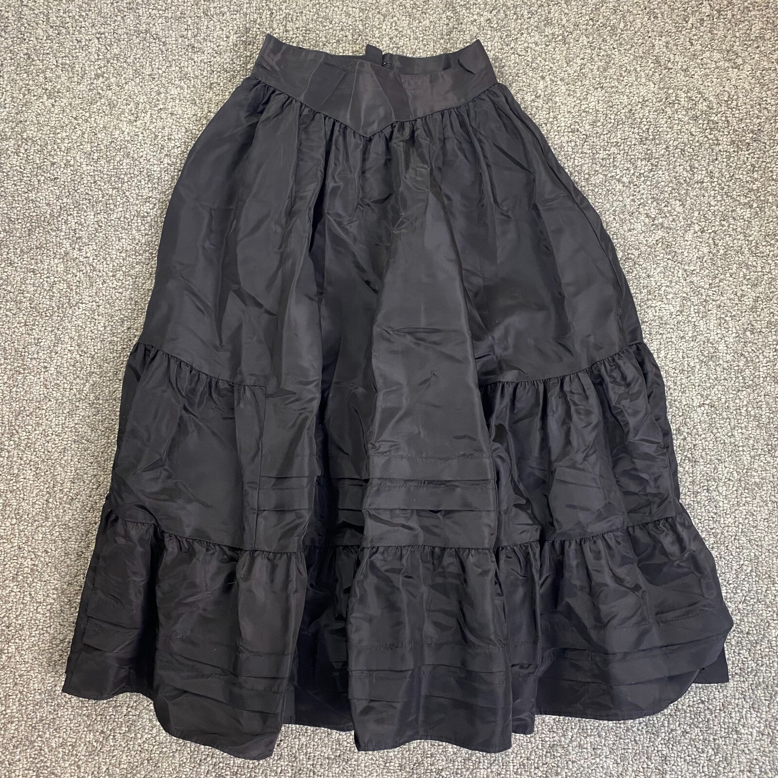 Vintage Jessica’s Gunnies San Francisco Black Taffeta Prairie Skirt Size 5