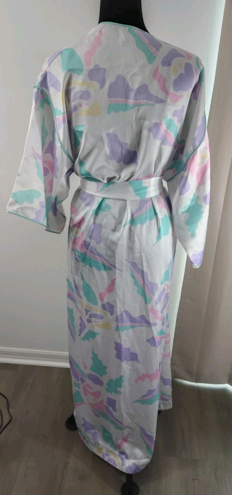 Vintage White Floral Pastel Mary McFadden Robe Floor Length ’80S Medium