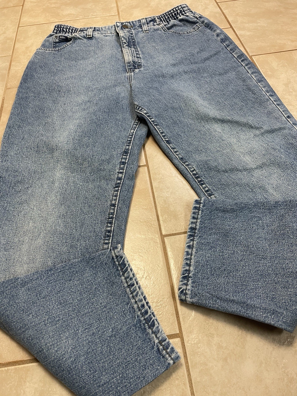 Vintage Lee Jeans Light Wash Tapered Leg High Waist Mom Jeans Elastic Size 14