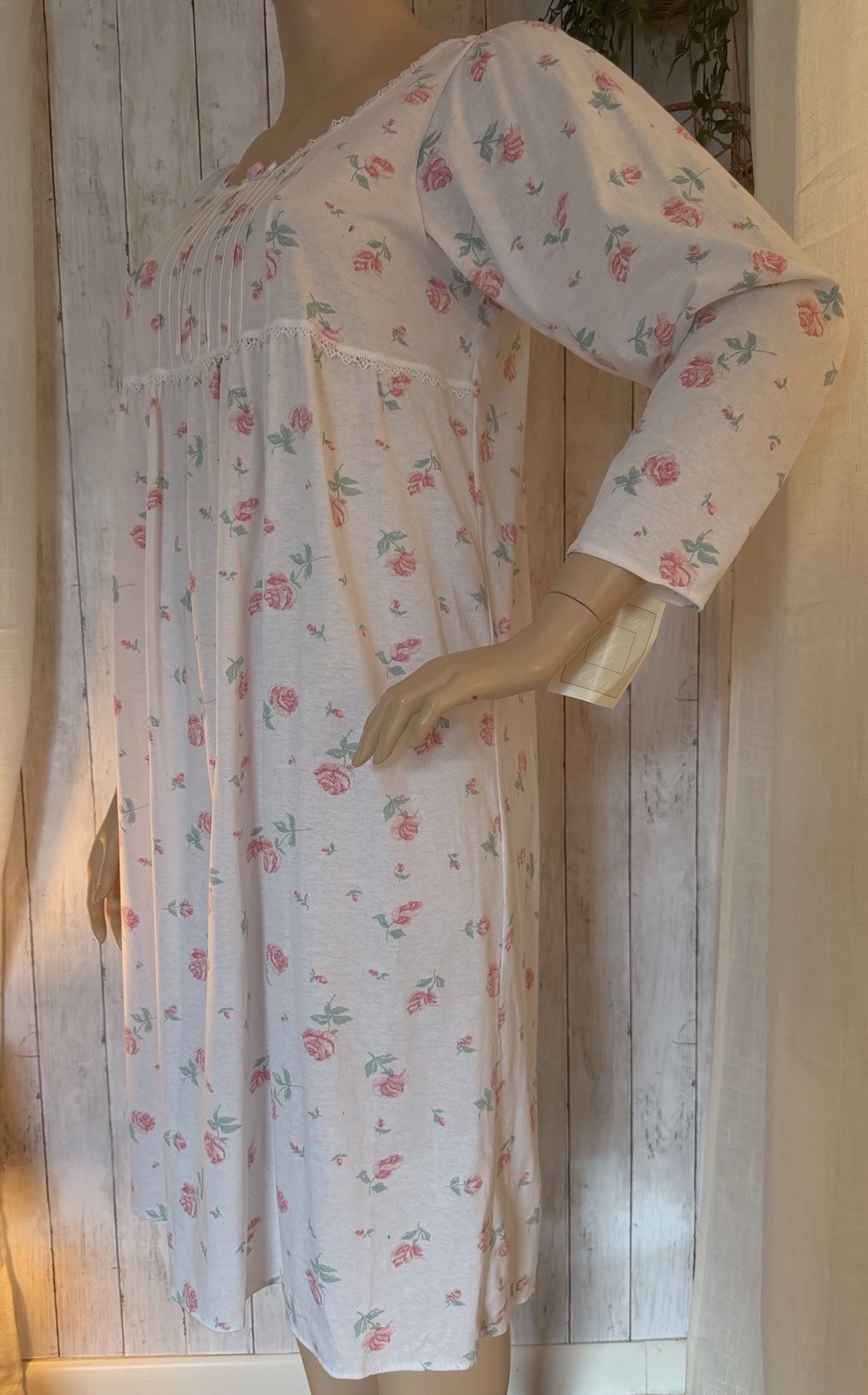 Vintage Sears Carriage Court Cottagecore Prairie Floral Nightgown Large NWT Spot