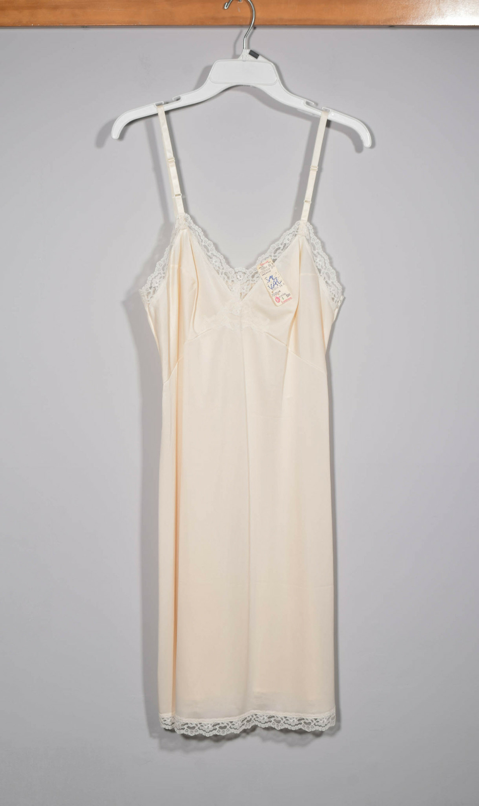 NEW Vintage Lorraine Nylon Almond Lace Trim Full Slip Nightgown Sz 34