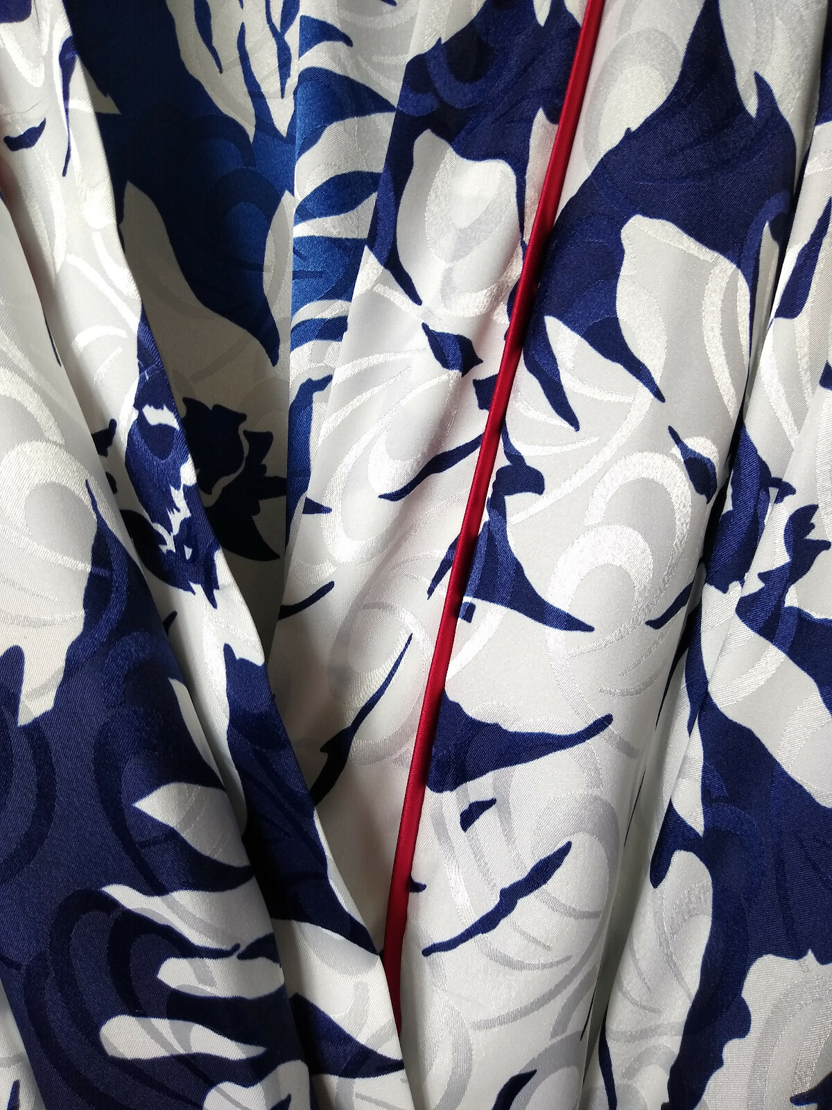 VTG GEORGETTE TRABOLSI NEIMAN MARCUS LONG ROBE SIZE L FLORAL NAVY WHITE