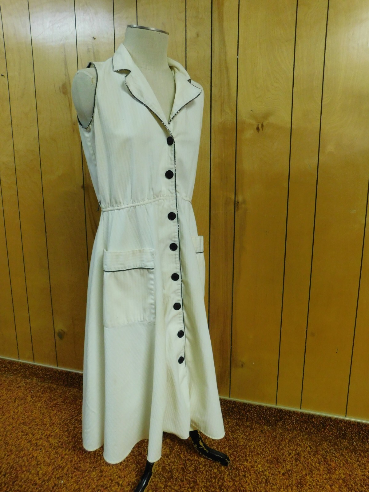 Vintage 50’s JAN SUE White Cream w/ Black Cotton Day Dress Waist 34″*
