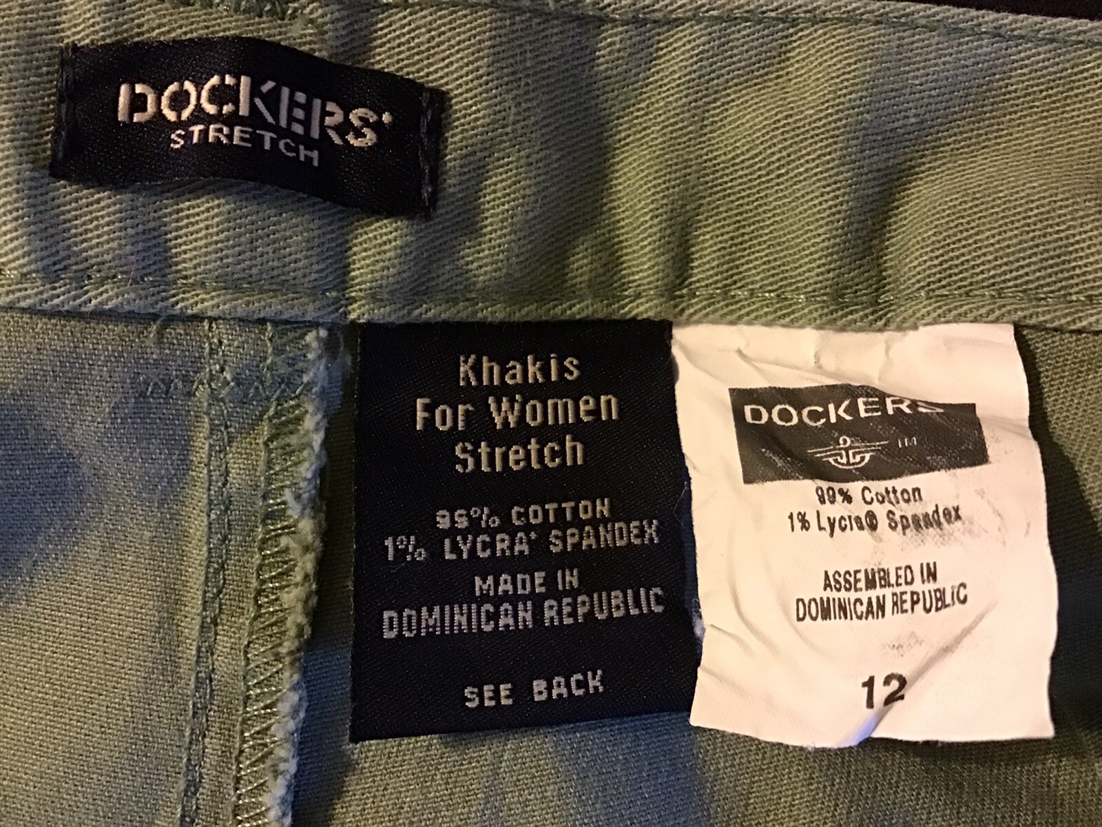Vintage Levi’s Dockers, „Khaki’s for Women Stretch” Size 12 Light Green Shorts