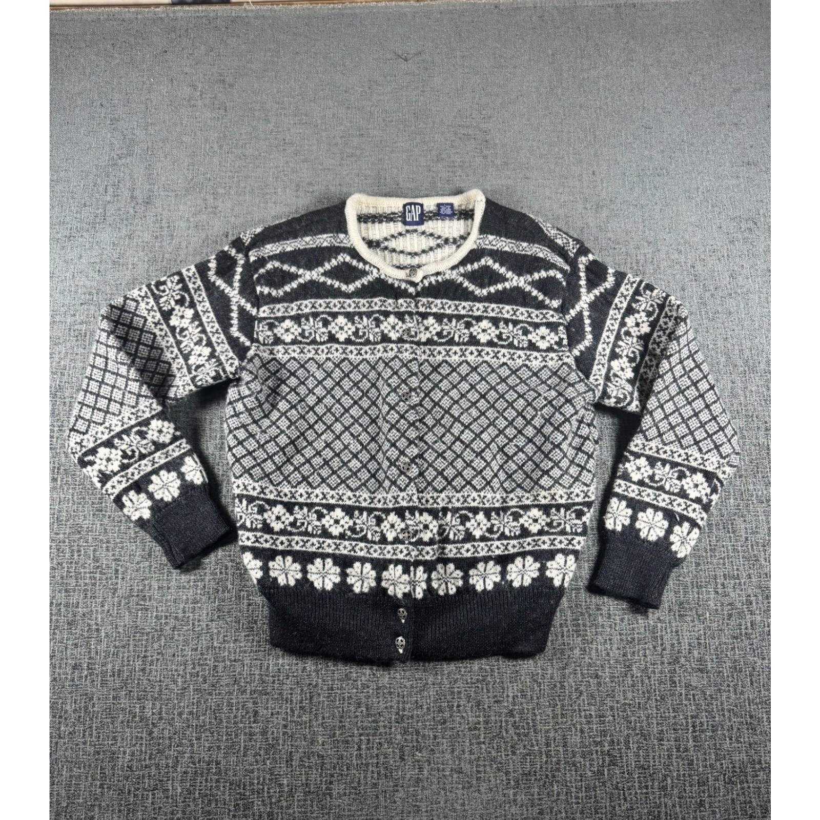 Gap Vintage 100% Wool Fair Isle Cardigan Sweater Black Cream Floral Womens Large