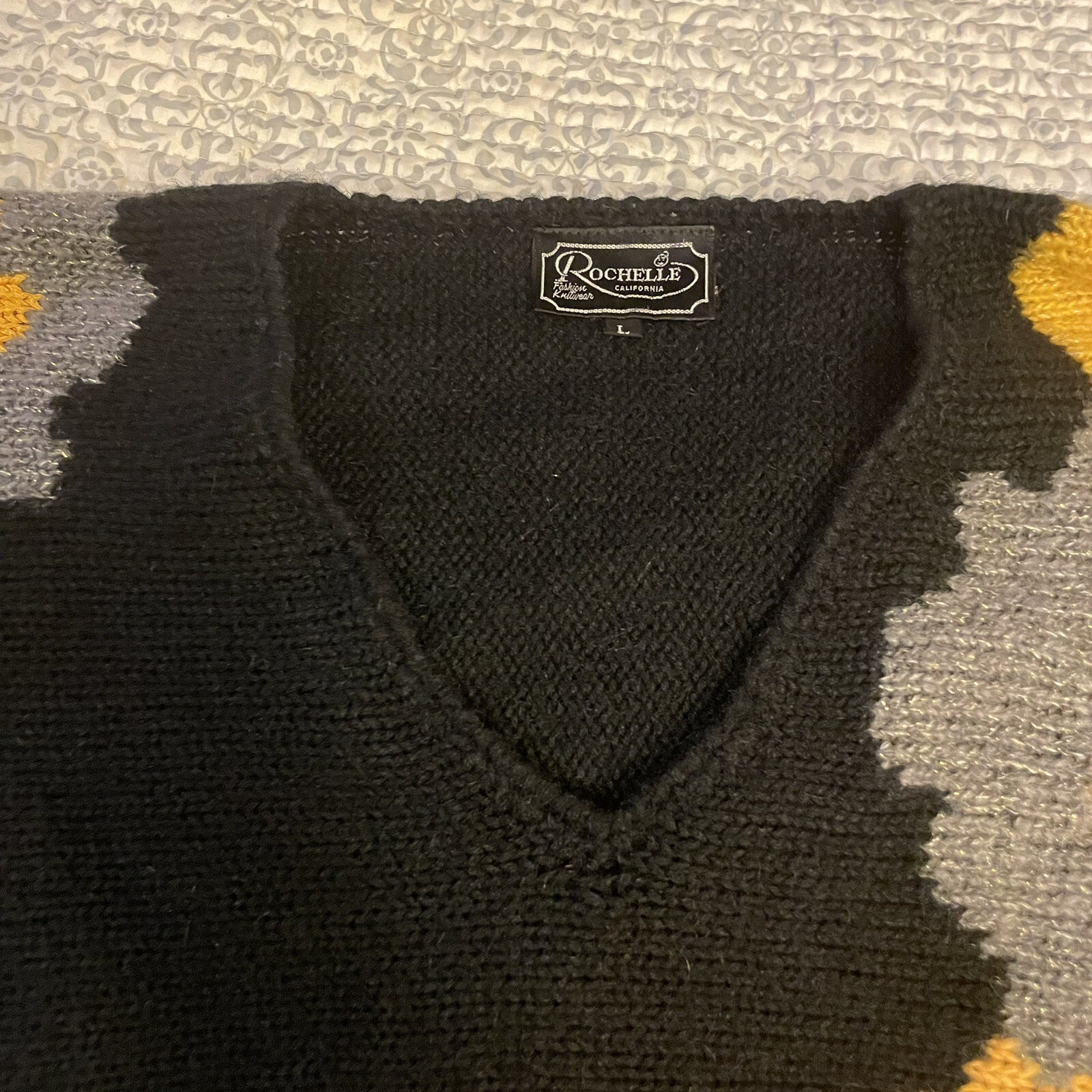 Vtg Rochelle California Black Floral V-Neck Sweater Size Large 80s