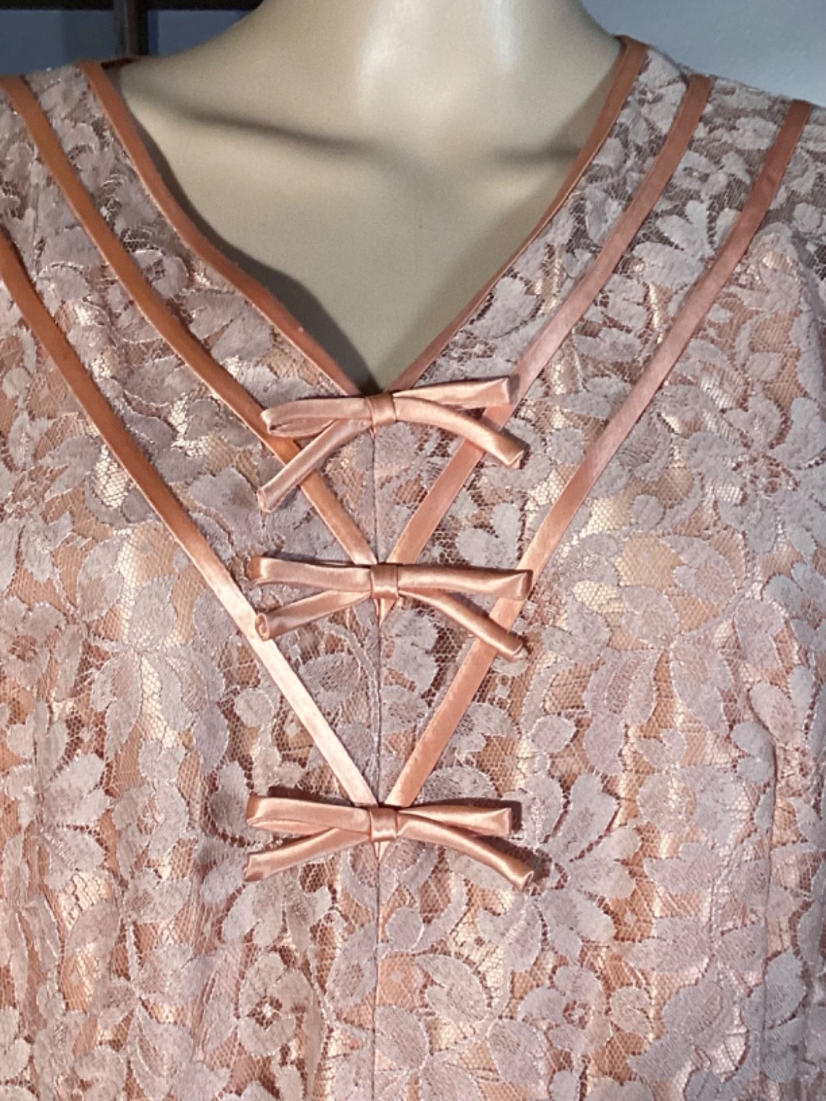 Vintage 50’s All Lace Over Apricot Satin Cocktail Party Dress XL Rockabilly
