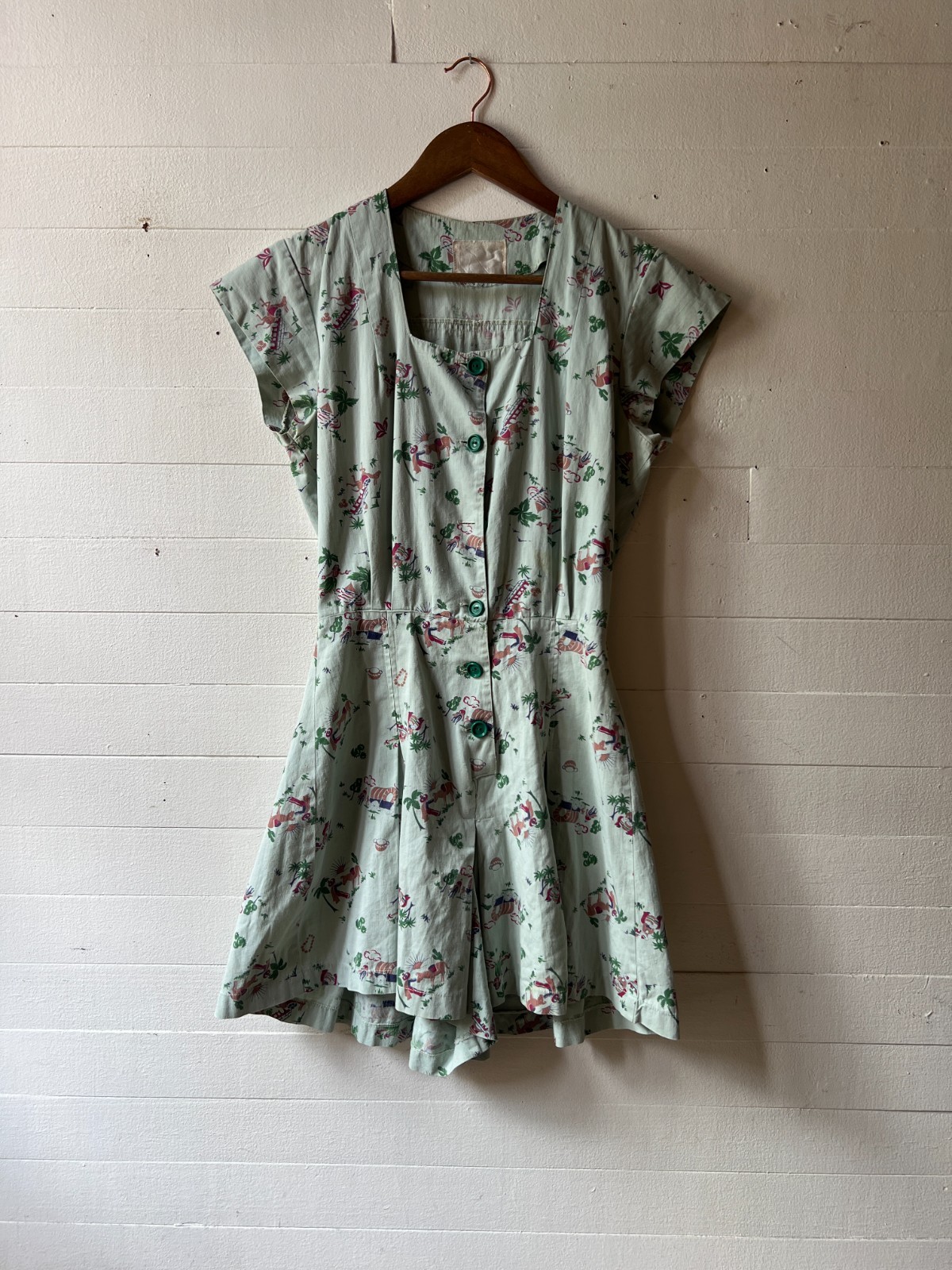 Vintage 1940s Novelty Print PLAYSUIT Romper Jumpsuit – 42x38x31 AR FL