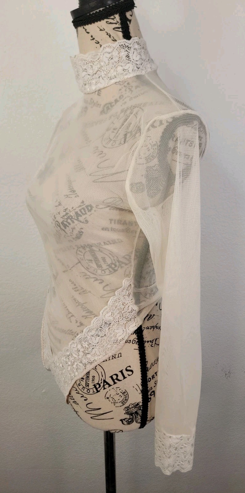 Vintage Shirley of Hollywood sheer Lace trim teddy S M Long Sleeves Bodysuit