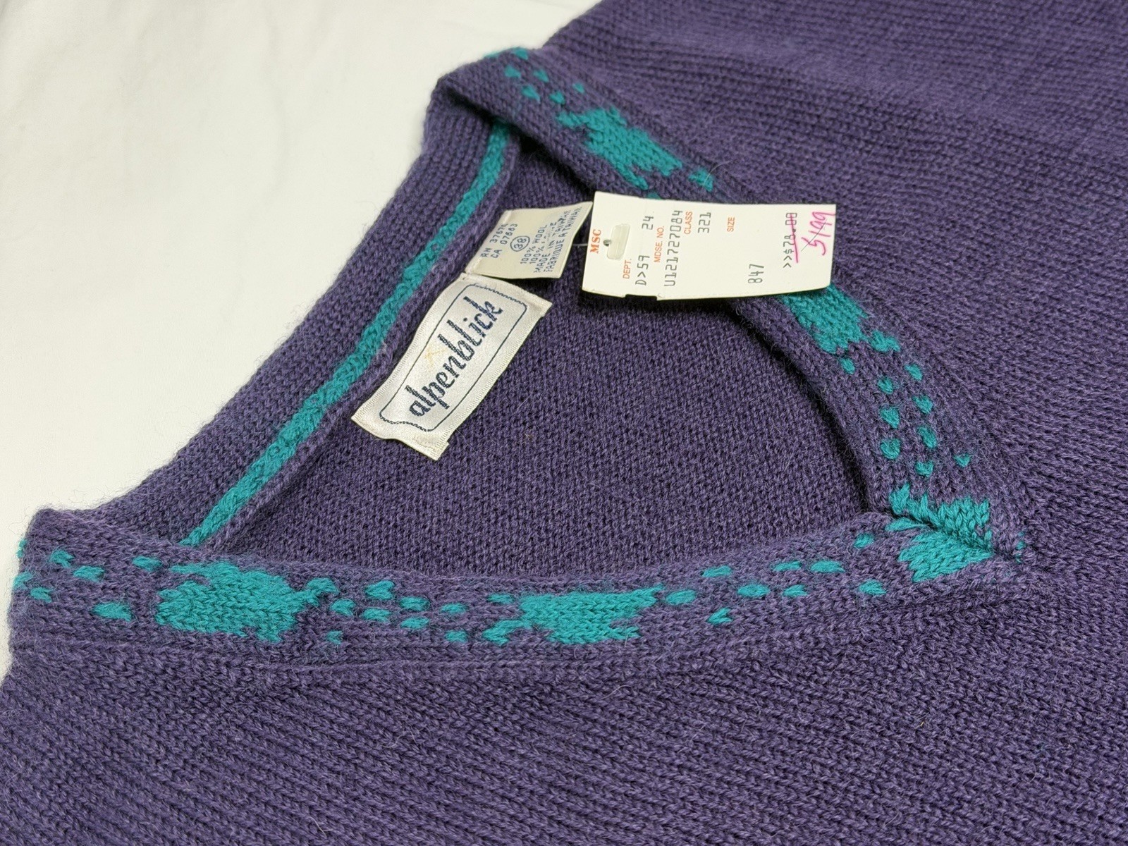 Vintage Alpenblick 100% wool Women’s Sweater Vest Purple NWT Size 38 US 6