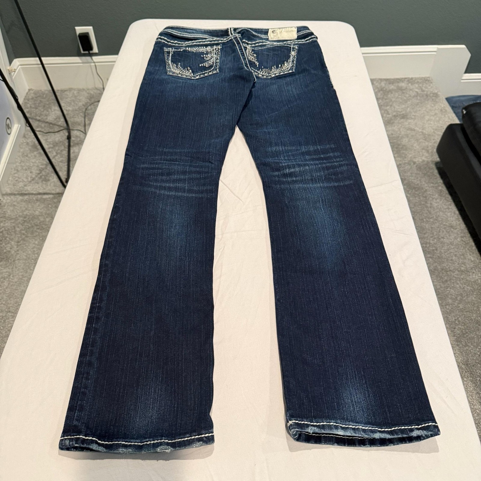 Silver Jeans Co Jeans Womens 29×32 Blue Dark Wash Embellished Pockets Denim