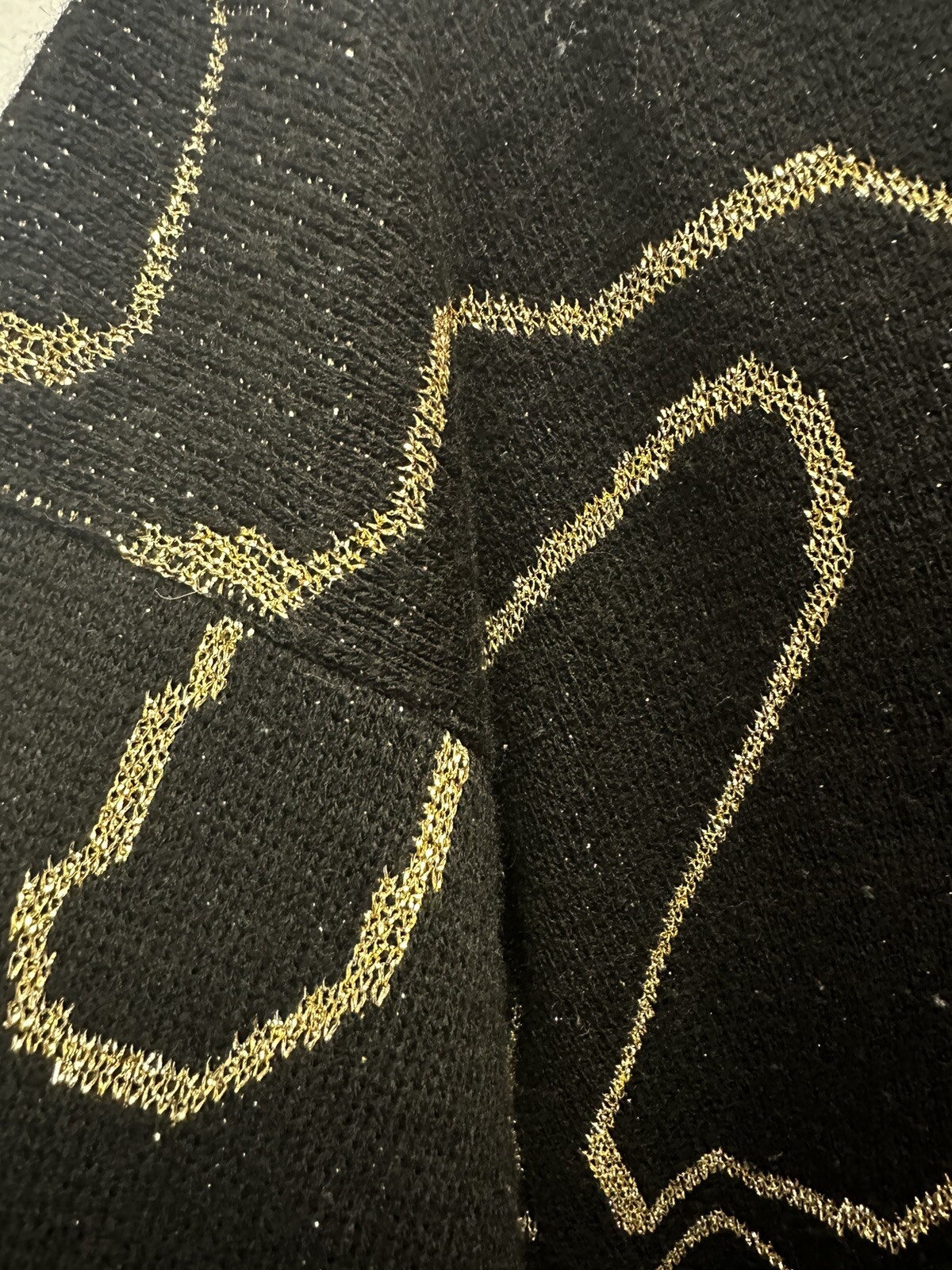 VTG 80s Kate Collins Black and Metallic Gold Knit Pullover Sweater M 46″ Bust