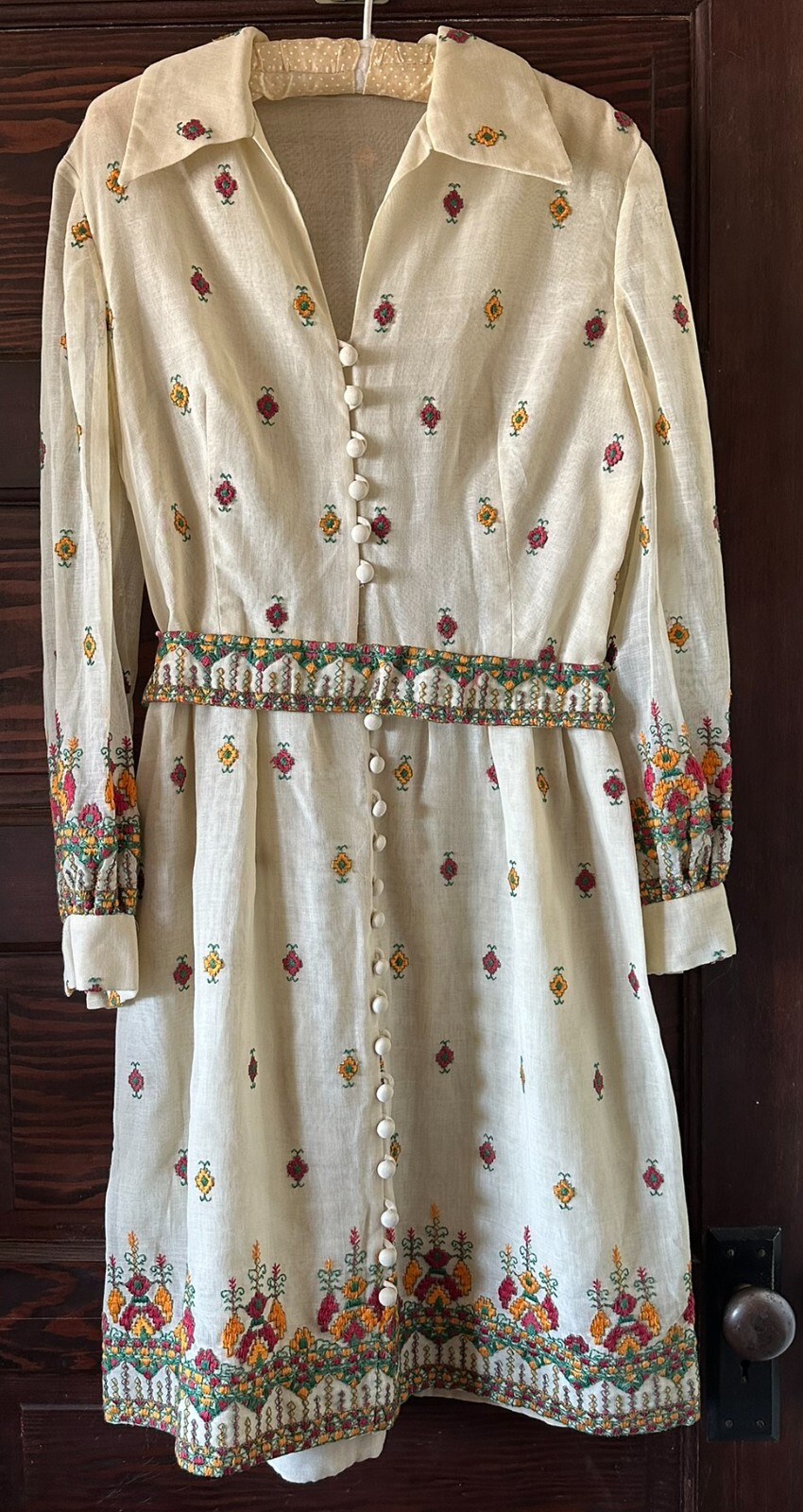 Vtg 70’s Embroidered Ivory Dress Belt LS Approx Medium Collar Red Green Yellow