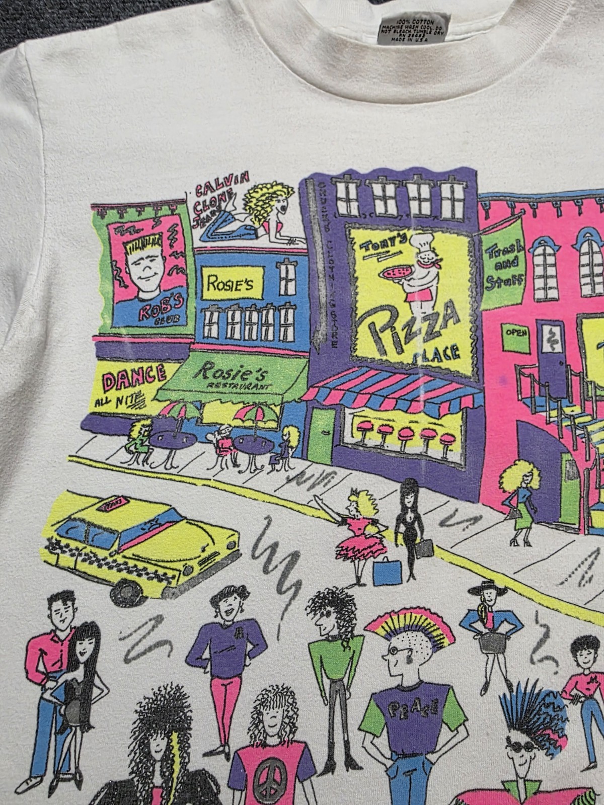 Vintage Single Stitch Fun Stuff NY New York City Shirt Cartoon Shopping Humor