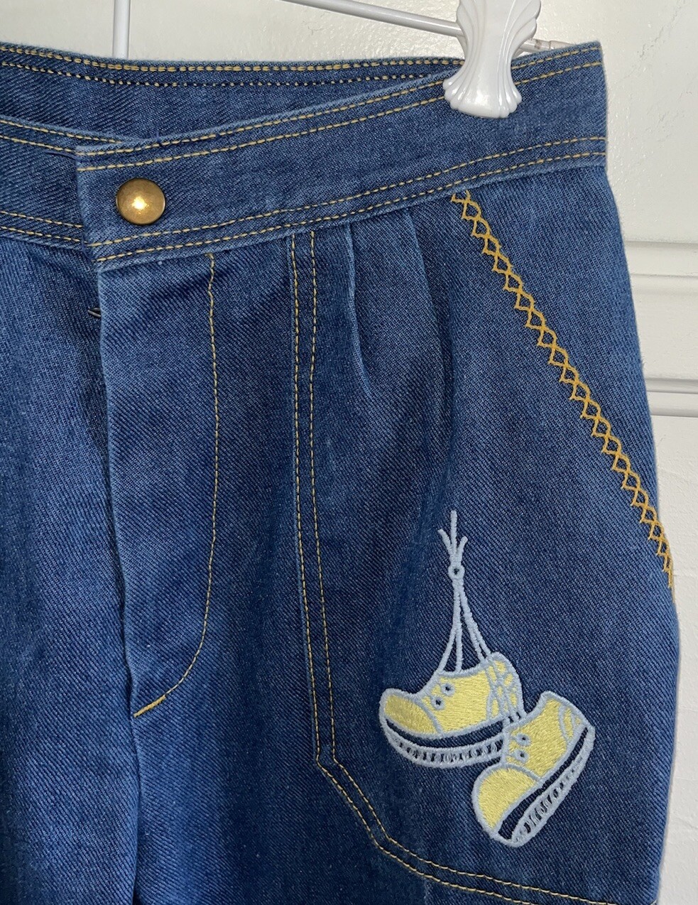 Vtg 1970s UNIVERSITY PARK Bell Bottoms Flare Jeans Embroidered Tennis Shoes-Sz 9