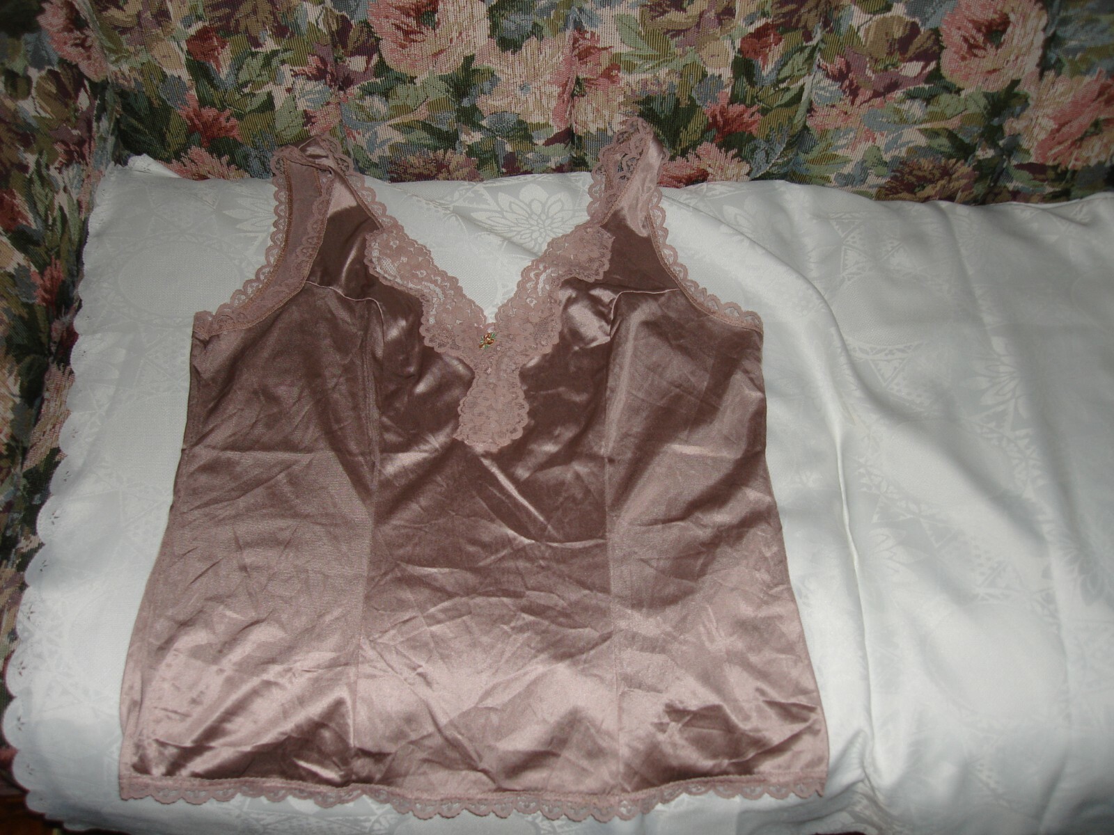 Vintage Beautiful Unique Nylon Lace Esteern Dusty Rose Top Size Large – 7