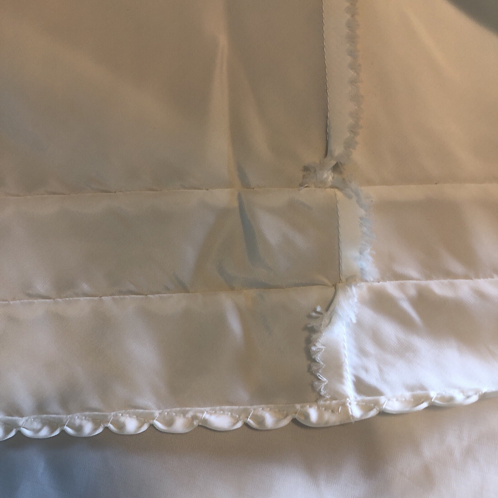 Vintage The SNIP-IT-SLIP w/Trim Lines Half-Slip w/Slit Ivory 30″W 37″L SMALL