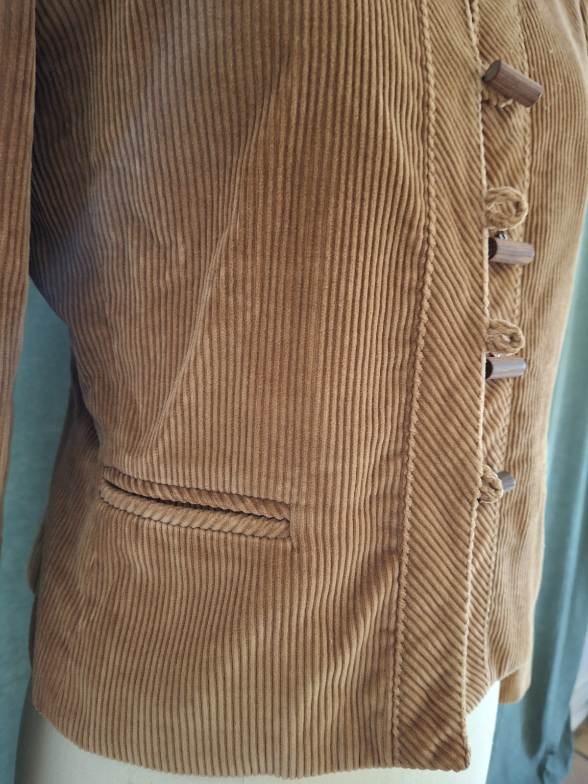 VTG 80’s SASOON Women’s Brown Retro Corduroy Toggle Fitted Blazer Small 8/9