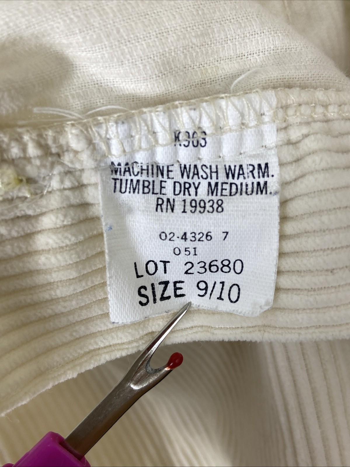 Vintage Funny Girl 70’s Women’s Corduroy Beige Pants Size 9/10 Tall 23″x32.5″
