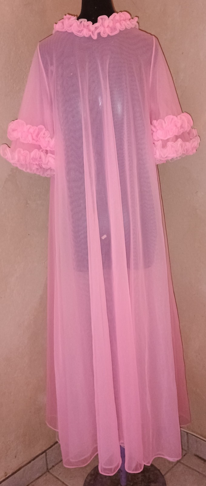 Vintage 50s 60s Jenelle Of California DBL Nylon Sheer Chiffon Ruffles Pink Robe