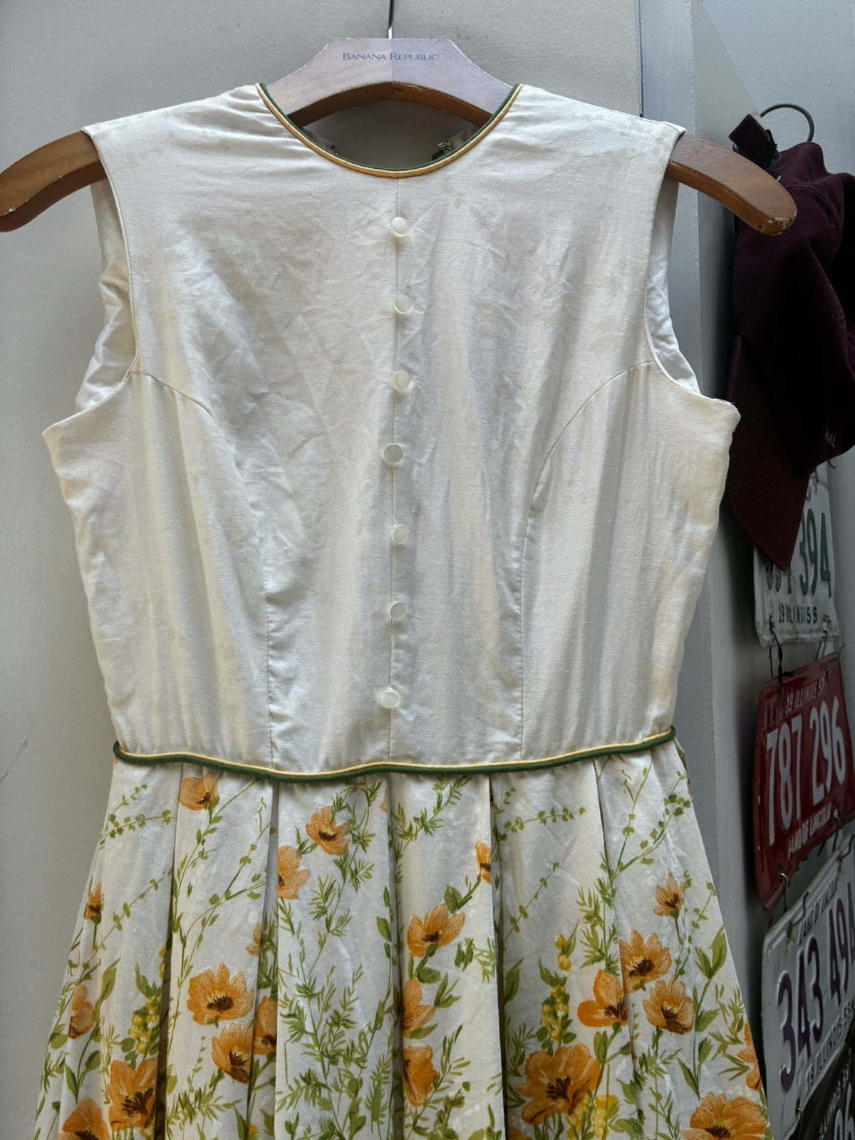 Vintage 1960s R.A.R. Fashion Summer Dress Yellow Floral W/Tulle Lining Size 4