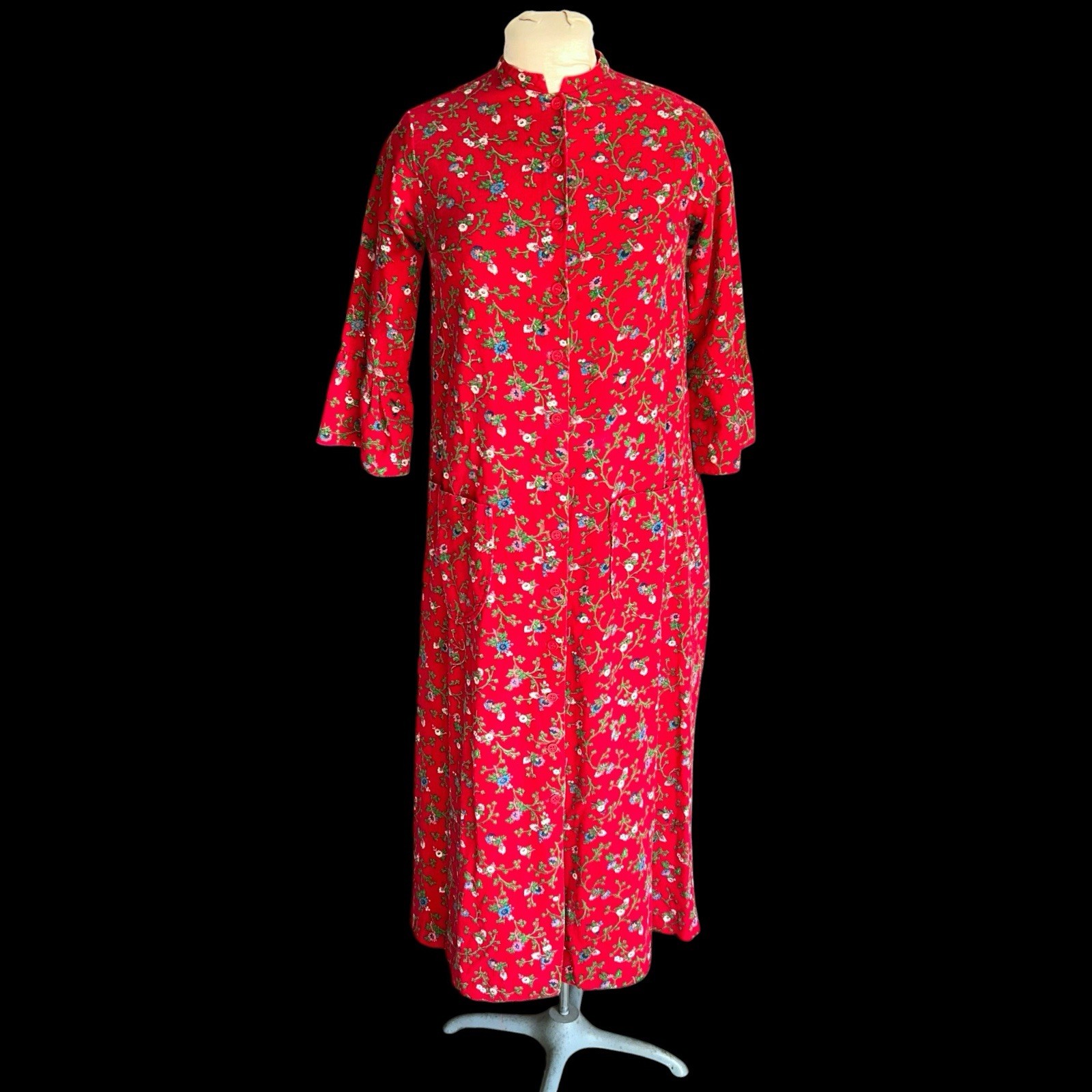 VNTAunt Abigail’s Attic Red Floral Corduroy 3/4 Bell Sleeve Vintage House Coat S