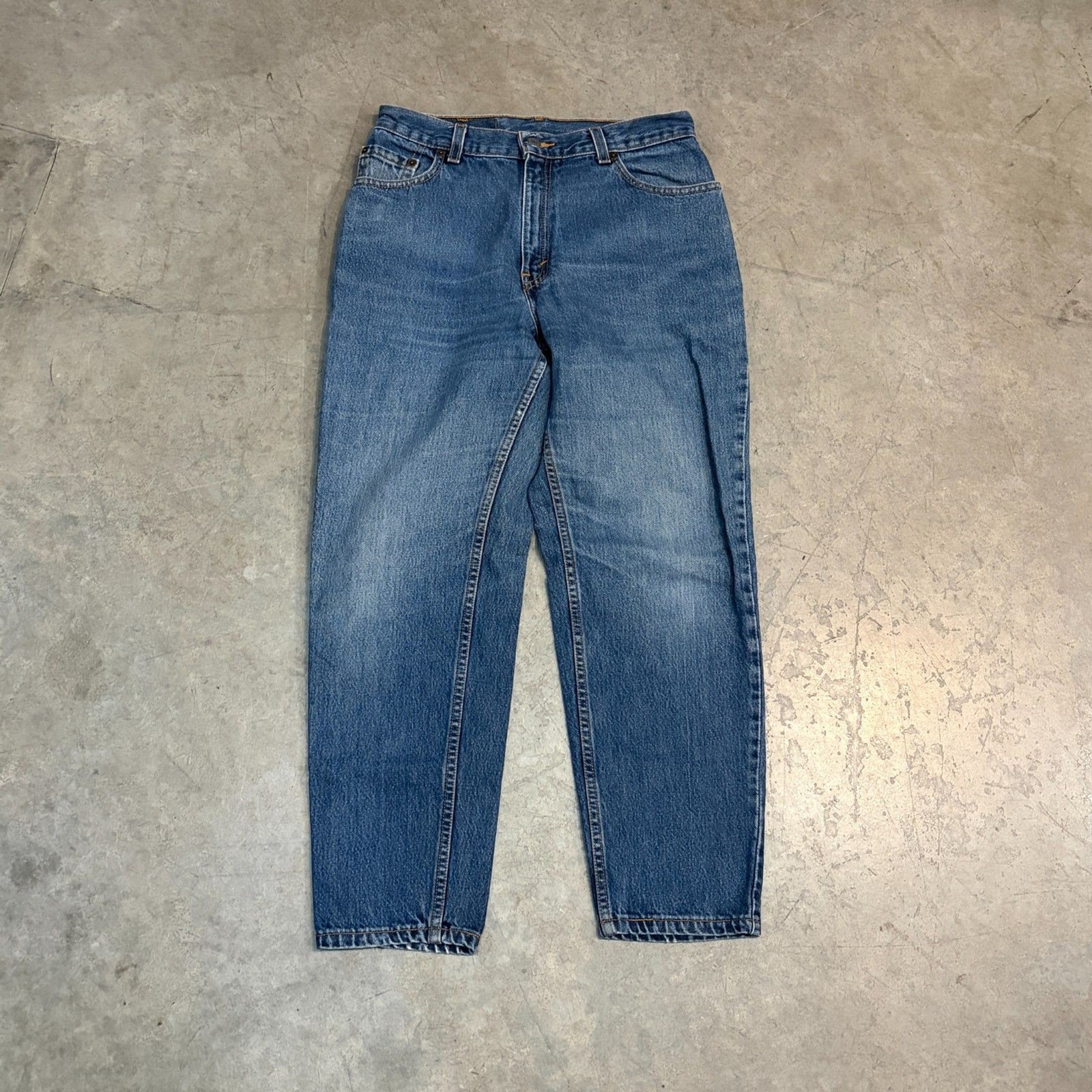 Vintage 90s Levis 550 Jeans Women’s 29×27 Blue Denim Relaxed Fit Tapered Leg