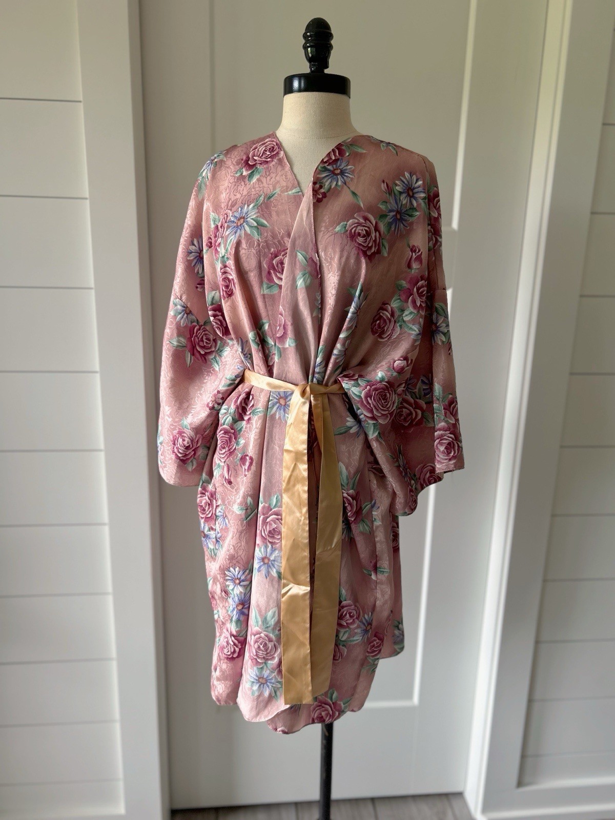 Vintage 90s Robe Mauve Floral NO TIE Muted Lingerie