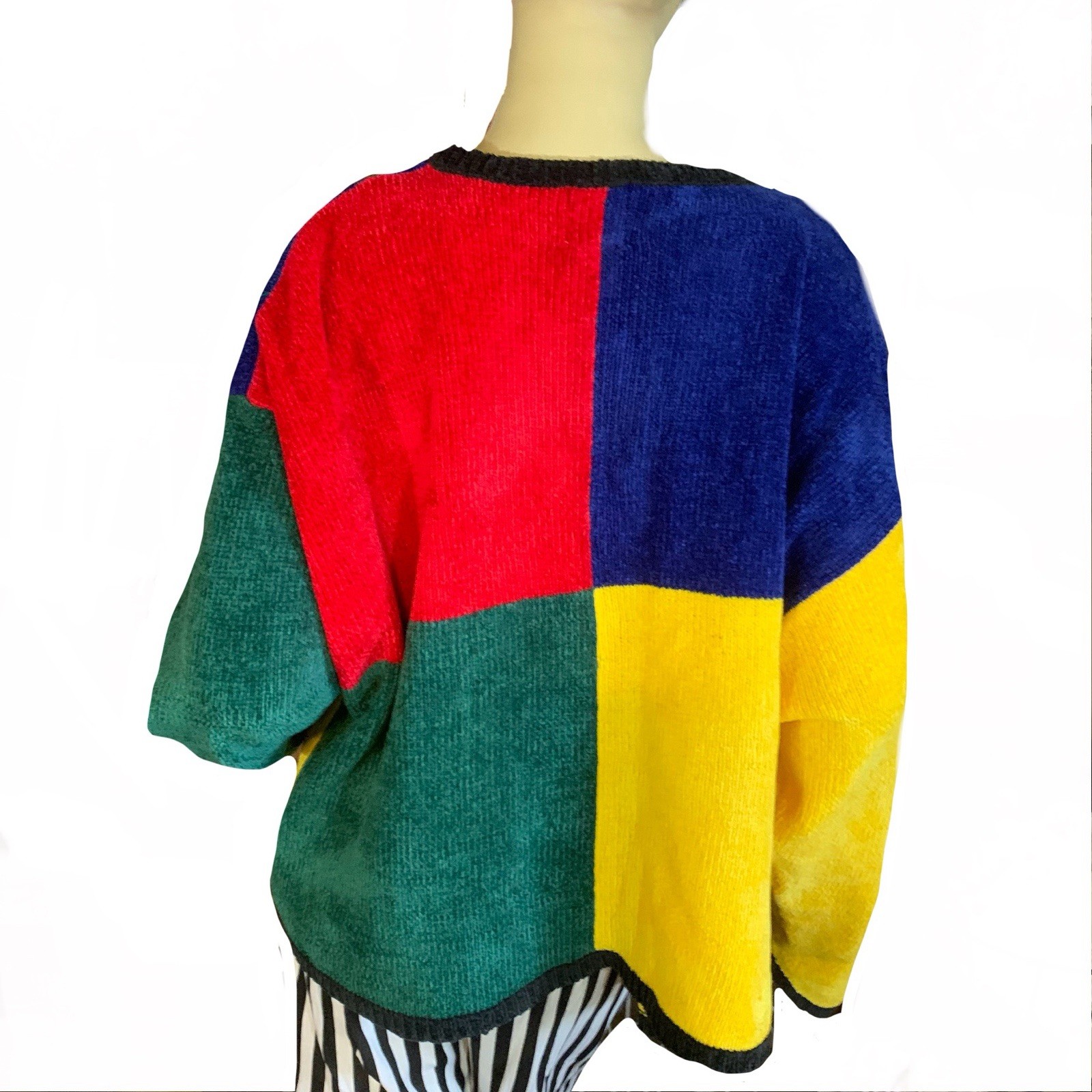 VINTAGE CIRCA 1990’S JACQUE AND KOKO BLACK W/MULTI COLOR CARDIGAN SIZE 22/24