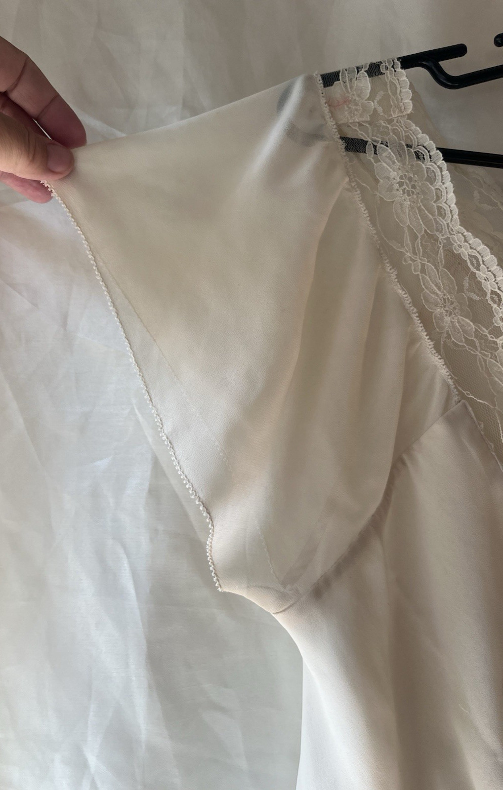 Vintage Nine & Company Womens Ivory Top With Lace Overlay