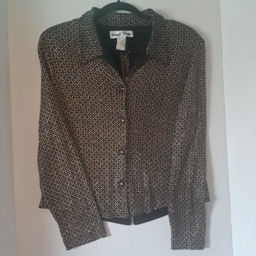 Ronni Nicole by Ouida Black W/Silver Glitter Button Up Blouse Slit Back Wms Sz 8