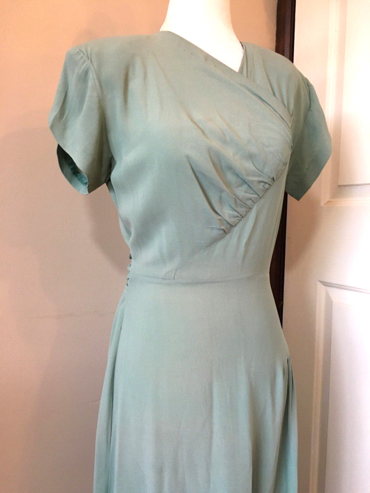Vintage 1940s Mint Seafoam Green Old Hollywood Glamour Goddess Gown Dress